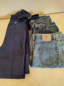 lot 179 image: Ladies Jeans Size 10 - 12 (medium) & Snowpants