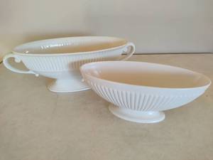 lot 144 image: White Ribbed Mantel Vases - including SPODE, Wegwood
