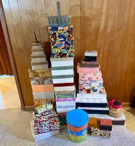 lot 229 image: Huge lot of GiftStorage Boxes