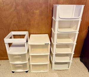 lot 221 image: Plastic Office Storage