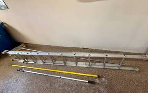 lot 190 image: Extension Ladder, Snow Rake and Painter Extension Poles