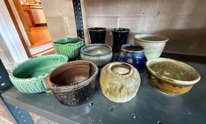 lot 197 image: Assorted Flower Pots Lot 2