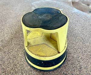 lot 193 image: Vintage Kik Step Rolling Step Stool
