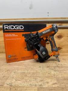 lot 86 image: RIDGID R175RNF Pneumatic 15 Deg. 1-34 in. Coil Roofing Nailer - C129