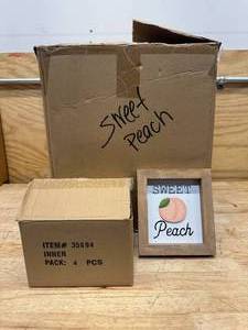 lot 128 image: Lot of 40 Decorative Sweet Peach Frames