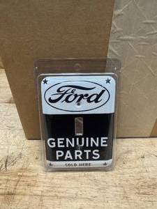 lot 129 image: FORD Lot of Light Switch Plates