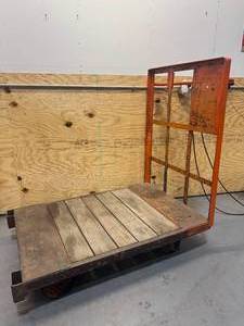 lot 151 image: Flatbed - 48in x 31.5in