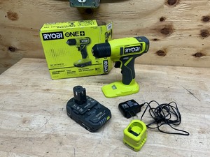 lot 42 image: RYOBI ONE 18V Cordless 38 in. DrillDriver Kit with 1.5 Ah Battery and Charger
