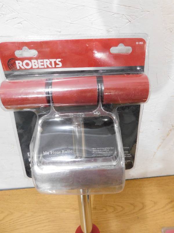 lot 44 image: ROBERTS 7.5 in. W x 1.5 in. D Power-Lok Extendible Sheet Vinyl VCT and Linoleum Flooring Roller with Adjustable Handle