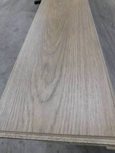 lot 21 image: Tan 8 x 48 Click Plank Laminate Water Resistant Flooring (147 sq.ft)