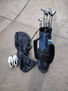 lot 68 image: Assorted golf clubs with travel bag and nike golf shoes (adult clubs)