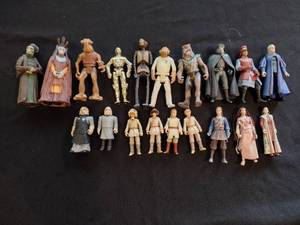 lot 66 image: Vintage 90s Assorted Star Wars figures.