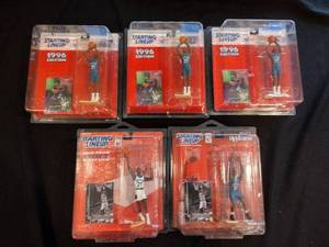 lot 85 image: Starting lineup super stars Collectible figures Kevin Garnett x5