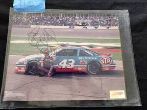 lot 115 image: Certified Richard petty autographed picture