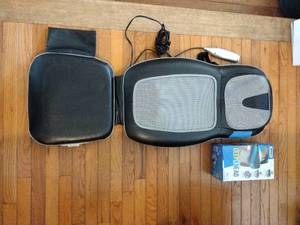 lot 115A image: Electric chair massager, and deep knead WAHL neck massager.