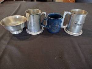 lot 118 image: Vintage military mugs and bowls.