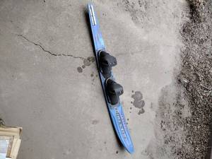 lot 26 image: Connelly advanced rocket 963 capt water ski