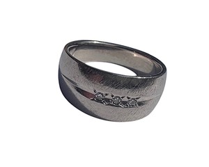 lot 5A image: 14K White Gold Diamond Ring