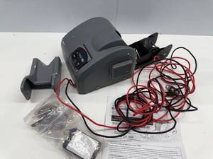 lot 61 image: TRAC Outdoors Deckboat 40 AutoDeploy-G3 Electric Anchor Winch