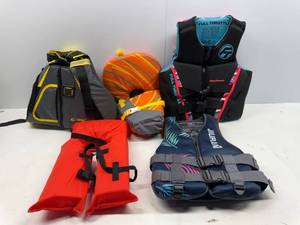 lot 86 image: Lot of assorted life jackets