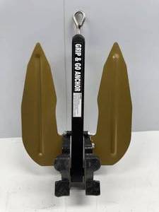 lot 135 image: Extreme Max BoatTector Grip & Go Digger-Style Anchor, 15 lb. - 3006.6623