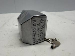 lot 150 image: Blaylock TL-22 Total Encasement Bulldog Coupler Lock - 2
