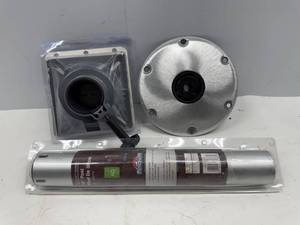 lot 151 image: Springfield Plug-in Fixed 2-38 Locking Seat Post - 15 (1300715) with base and top