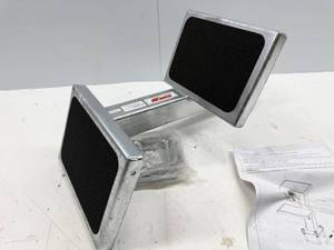 lot 159 image: Extreme Max Galvanized Trailer Tongue Step - Double - 3006.6812