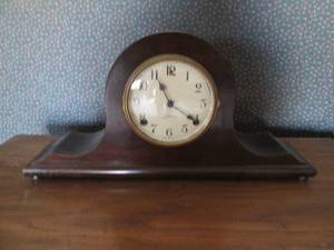 Vintage Sessions Mantle clock...