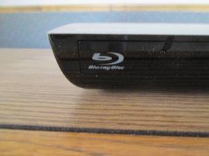 Sony Blu-Ray player with remote...