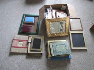 lot 9 image: Lot of pictures frames and albums...