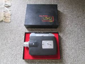 lot 10 image: Cine Kodak royal magazine camera...