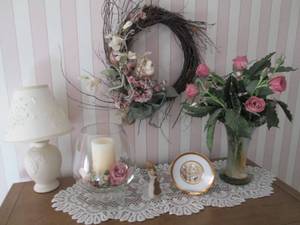 lot 195 image: Willow flTree figurine, candle, lam...