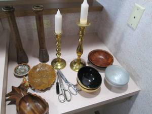 lot 218 image: Vintage Wood bowls, candleholders a...