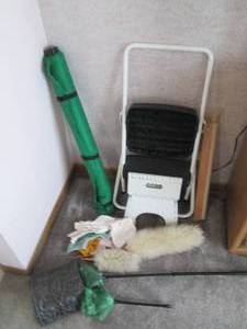 lot 219 image: Step stools and dusting supplies...