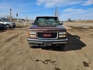 lot 10 image: 1994 GMC Sierra 1500 - halted due to engine issue