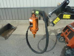 lot 18 image: Skid Pro Hydraulic Post Auger