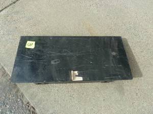 lot 20 image: Skid Pro Mini Adapter Plate