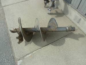 lot 20A image: Skid Pro Auger 18 x 36