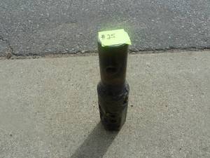lot 25 image: Auger Adapter 12 x 2 HEX to 2 12 Round