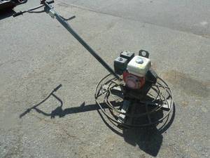 lot 40 image: Stow Power Trowel 36