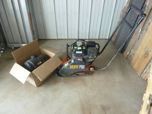 lot 53 image: Brave Pro Vibratory Packer