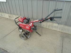 lot 70 image: Honda Tiller 26 FC-600