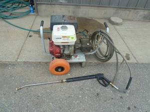 lot 98 image: Gas Power Washer