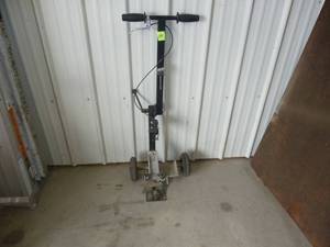 lot 104 image: Masonry Hand Saw Cart Attachment