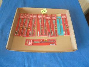lot 137 image: Milwaukee Paddle Drill Bits