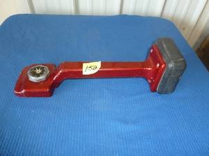 lot 152 image: Carpet Stretcher