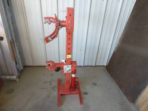 lot 188 image: Hydraulic Strut Spring Compressor