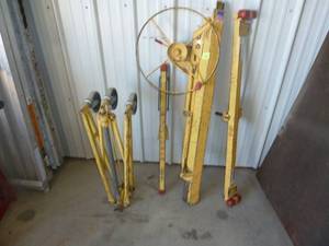 lot 203 image: Sheet Rock Lifter