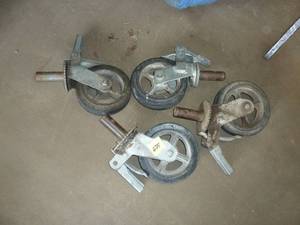 lot 224 image: Scaffold Wheel Set Gray
